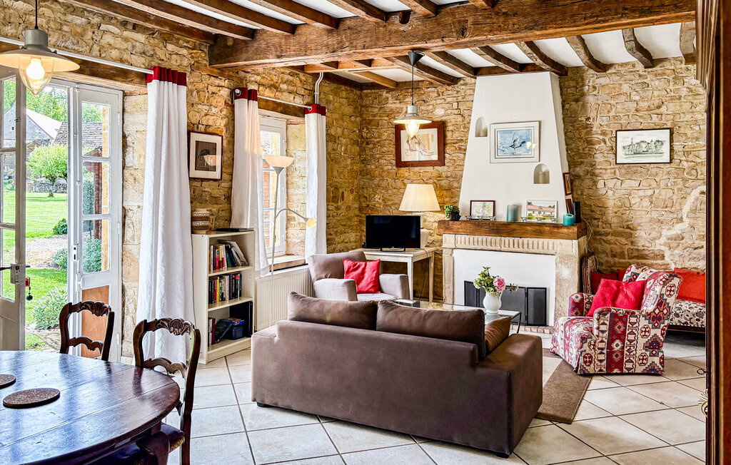 Maison de charme dans château XVIIe, jardin 200m² - Photo 9
