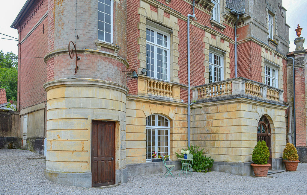Appartement dans un château avec jardin à Marconne - Photo 1
