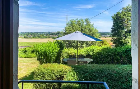 Maison du 12ème siècle avec vue sur vignes et château : photo 7
