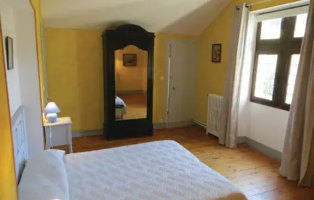 Maison du 12ème siècle avec vue sur vignes et château : photo 23
