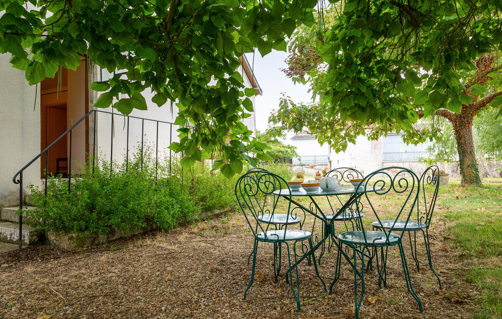 La Haie : Maison 5 pers. avec tour transformée en salle de jeux - Photo 3