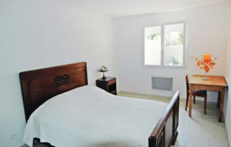 Villa avec piscine chauffée à Laudun-L'Ardoise : photo 8