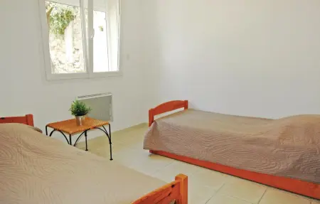 Villa avec piscine chauffée à Laudun-L'Ardoise : photo 9