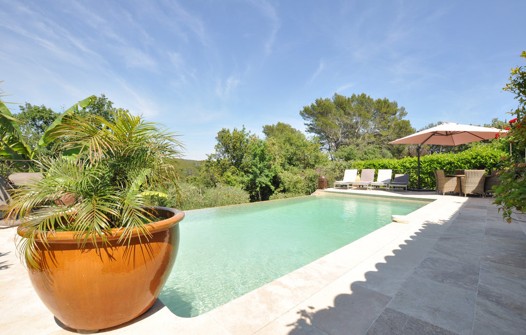 Maison 3 chambres vue piscine à Bagnols en Forêt - Photo 9