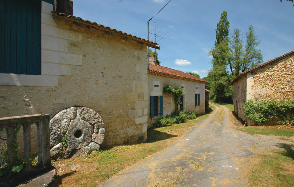 Ancienne ferme en Périgord avec vue sur le moulin - Photo 9