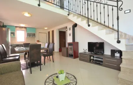 Maison 6 personnes à Neoric - Photo 1