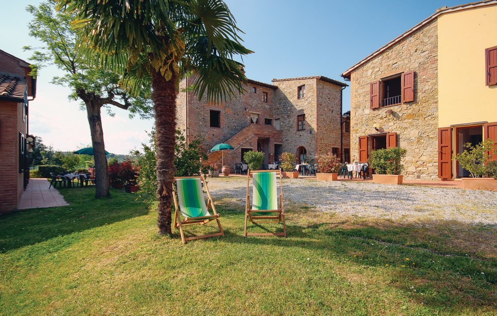 Appartement 50 m² en hameau près de San Gimignano - Photo 2