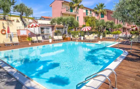 Ginestra bilo, Location appartement Imperia IM 5 personnes