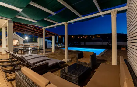 Location maison à Dubrava