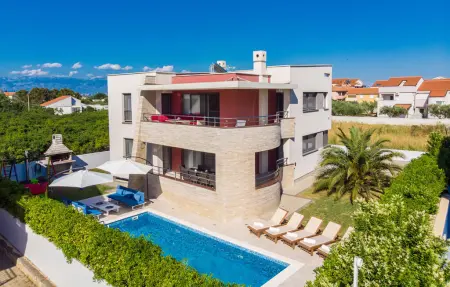 Location maison à Zaton