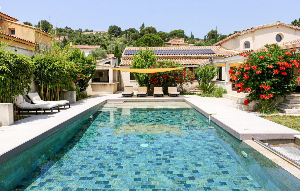 Maison contemporaine avec piscine privée à Rochefort - Photo 2