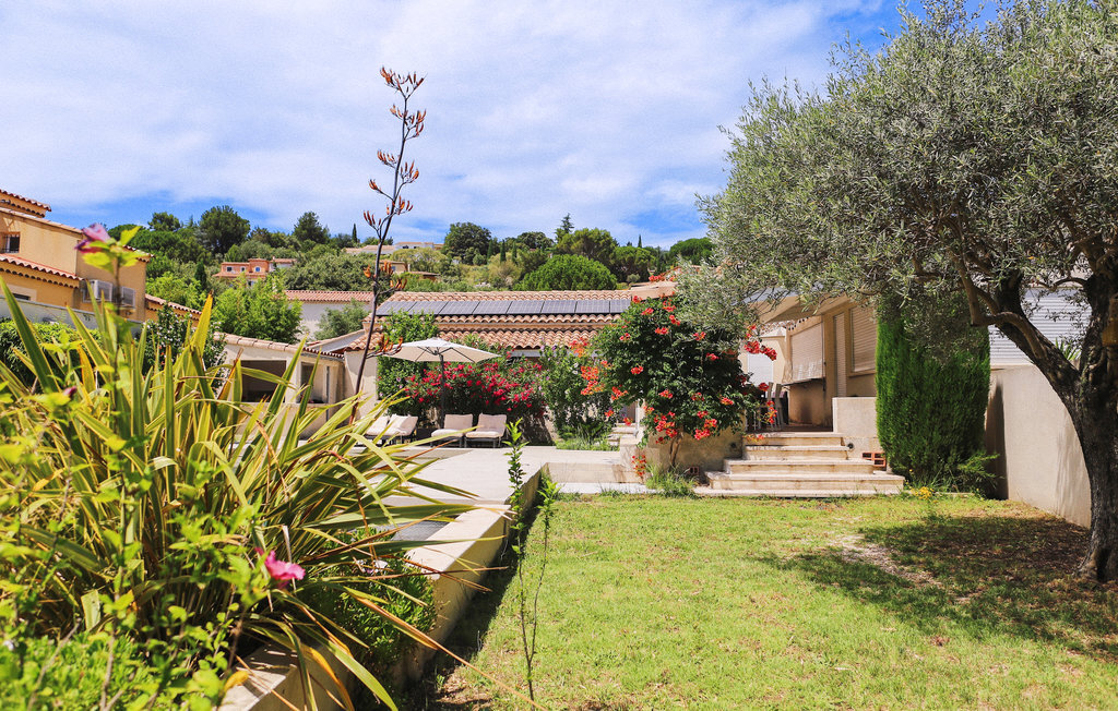 Maison contemporaine avec piscine privée à Rochefort - Photo 3