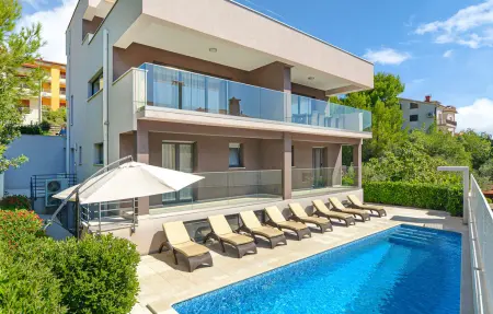 Location maison à Rabac