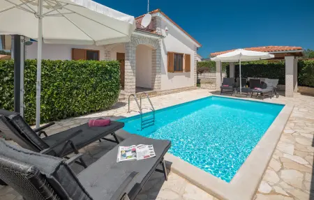 Location maison à Kastelir