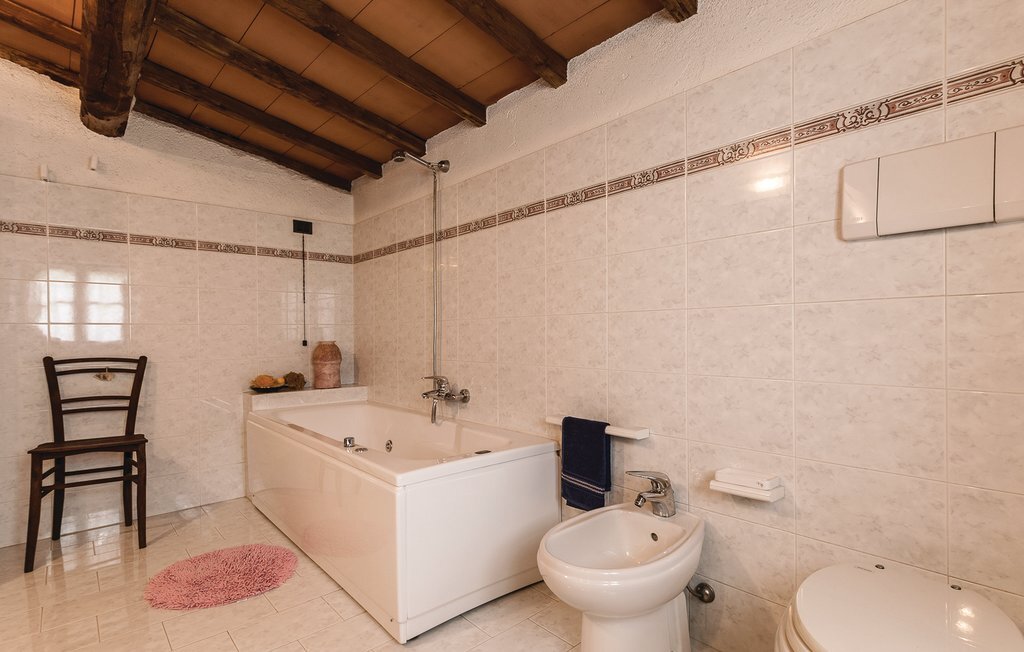 Maison rurale en pierre avec piscine d'eau salée, Morra - Photo 20