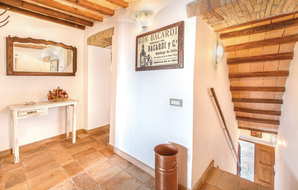 Appartement Longino à Baschi, cœur du vieux bourg - Photo 9