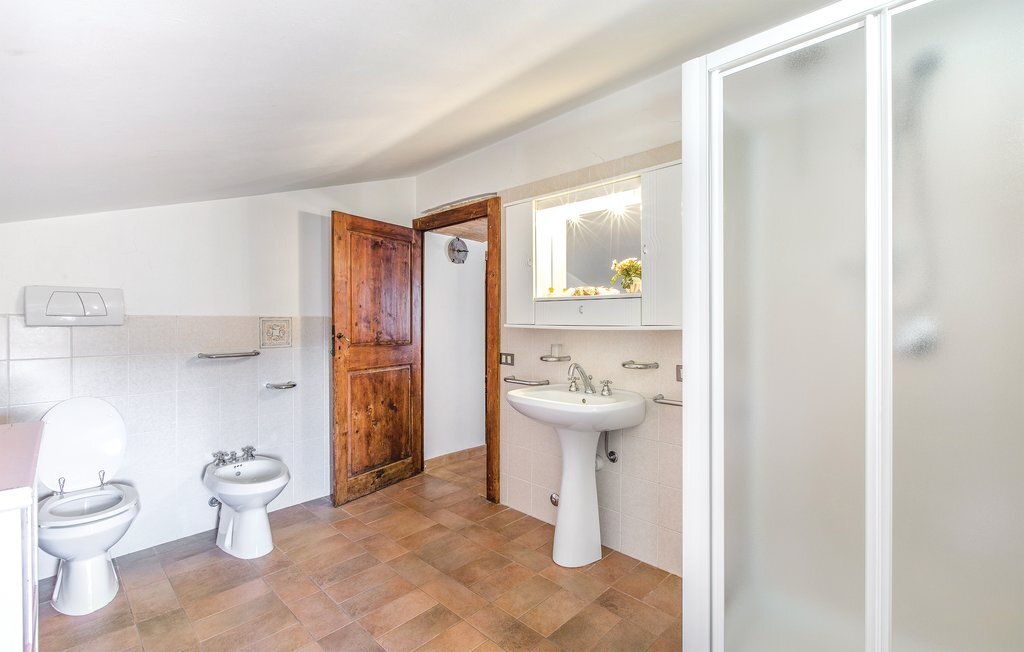 Appartement Longino à Baschi, cœur du vieux bourg - Photo 13