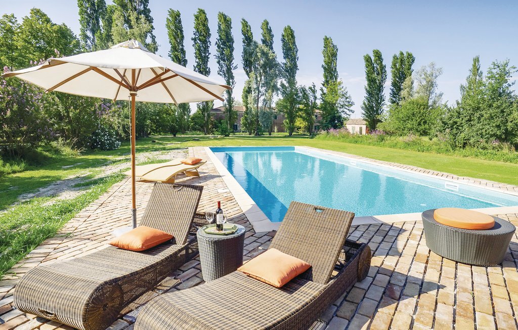 Maison mitoyenne avec piscine au cœur du Delta du Pô - Photo 1