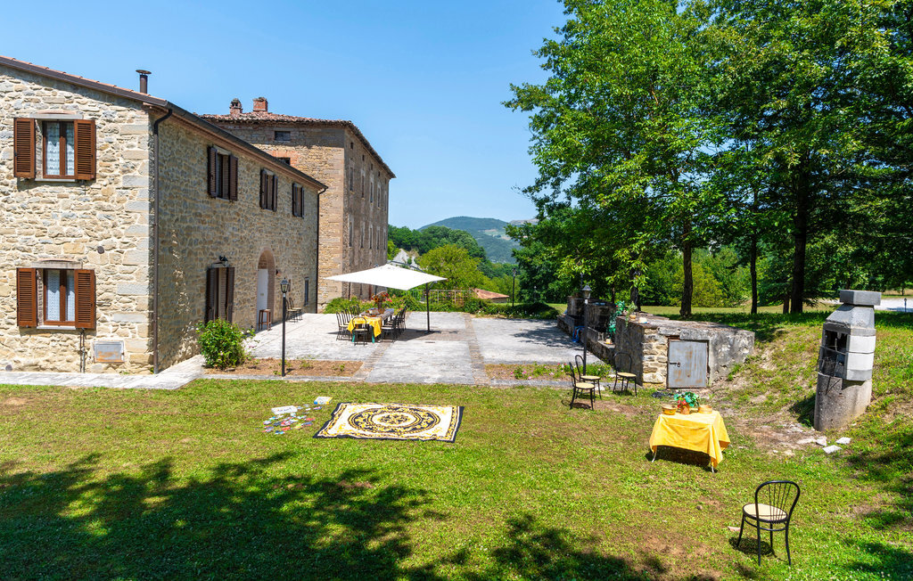 Rosa Bianca à Apecchio : appartement 19 places, piscine - Photo 2