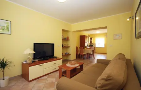 Maison 6 personnes à Krnica - Photo 1