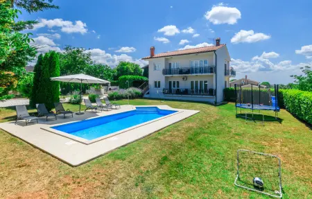 Location maison à Barban