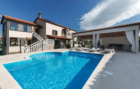 Location maison à Barban