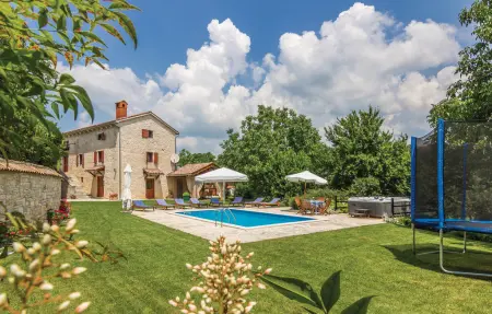 Location maison à Basici