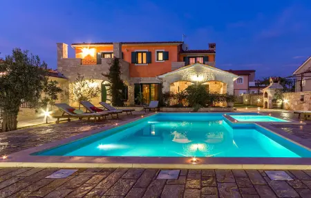 Location maison à Golubovo