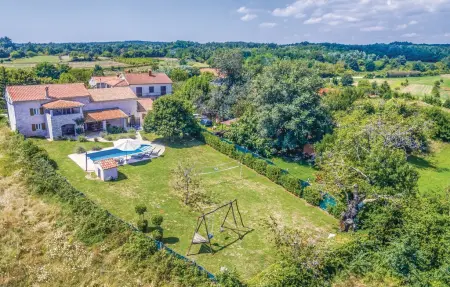 Location maison à Juricev Kal