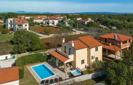 Maison 8 personnes à Krvavici - Photo 1