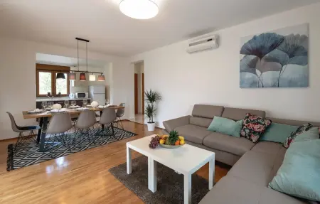 Maison 8 personnes à Krvavici - Photo 2