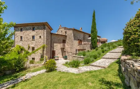 Lorenzo, appartement 6 pers. à Todi avec piscine : photo 2
