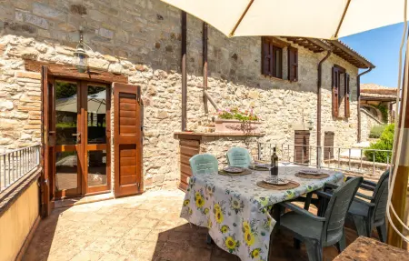 Lorenzo, appartement 6 pers. à Todi avec piscine : photo 3