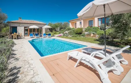 Maison 8 personnes à Buje - Photo 1