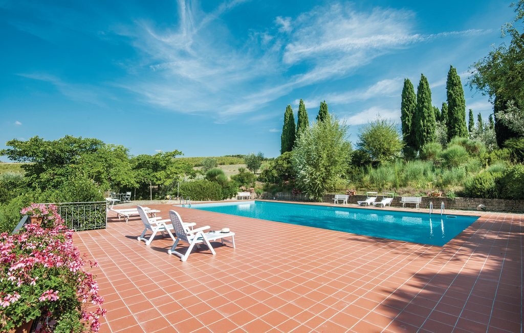 Maison plain-pied Trequanda, vignobles et piscine partagée - Photo 1