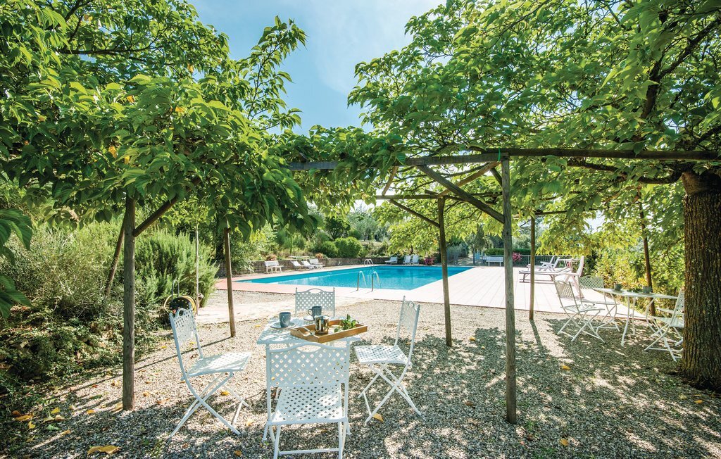 Maison plain-pied Trequanda, vignobles et piscine partagée - Photo 5