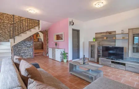 Maison 8 personnes à Liznjan - Photo 1