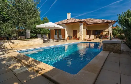 Location maison à Sisan