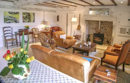 Ancienne ferme 12 personnes avec piscine d'eau salée à Suaux : photo 13