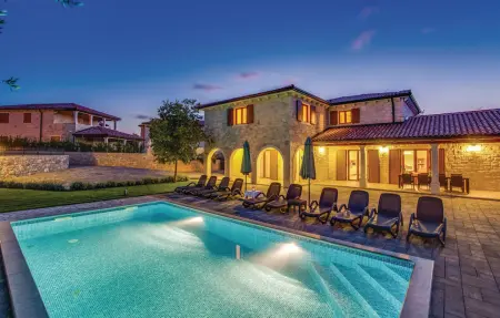 Location maison à Turcic