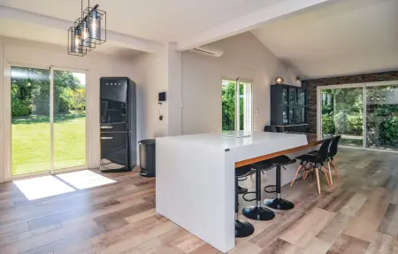 Maison 5 chambres avec piscine chauffée à Trets : photo 4