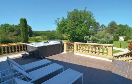 Maison 5 chambres avec piscine chauffée à Trets : photo 11