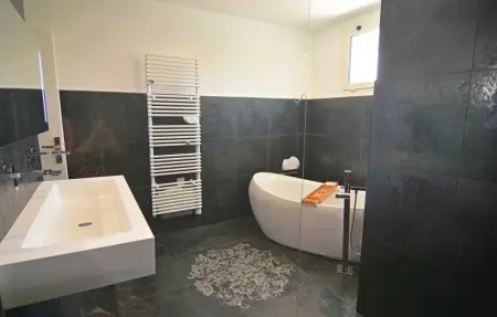 Maison 5 chambres avec piscine chauffée à Trets : photo 31