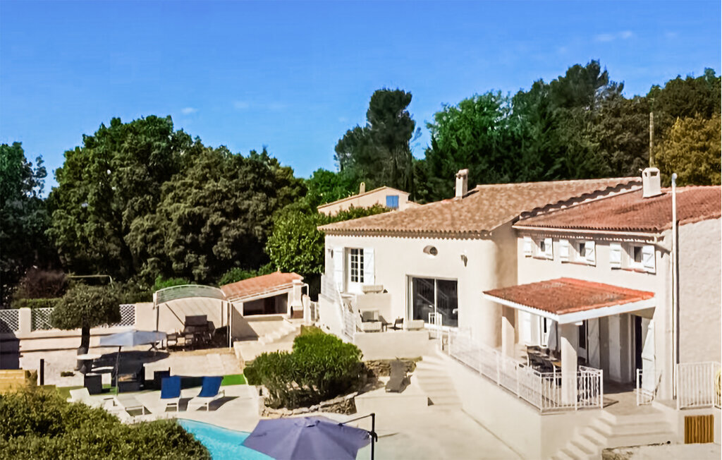 Villa 5 chambres avec piscine chauffée à Ste-Anastasie - Photo 1