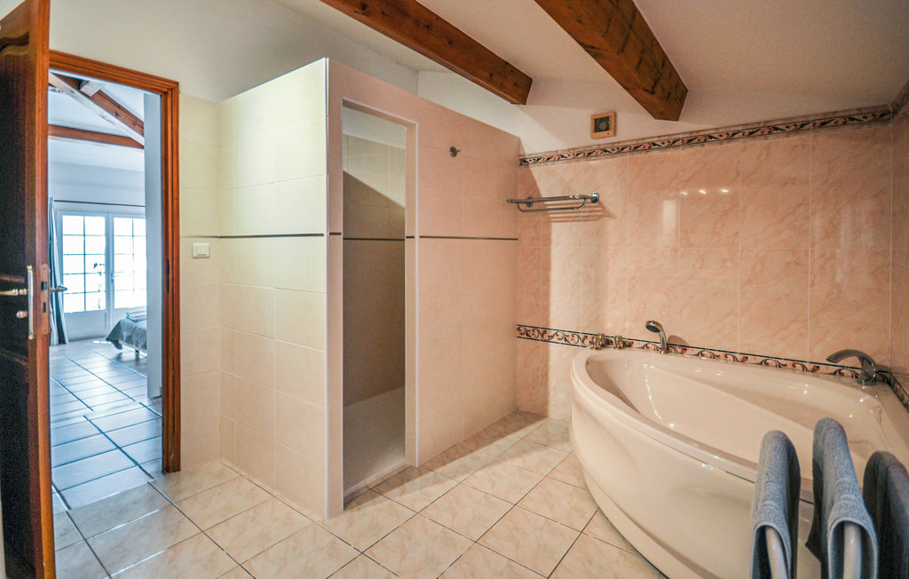 Villa 5 chambres avec piscine chauffée à Ste-Anastasie - Photo 28
