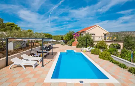 Location maison à Milna