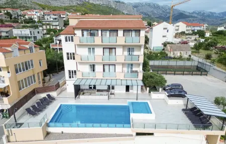 Location Maison 24 personnes à Mravince - Photo 12