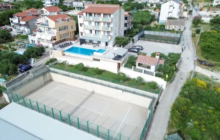 Location Maison 24 personnes à Mravince - Photo 14
