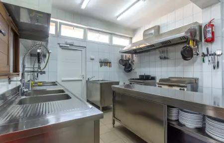 Location Maison 24 personnes à Mravince - Photo 32
