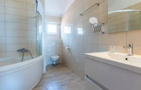 Location Maison 24 personnes à Mravince - Photo 51